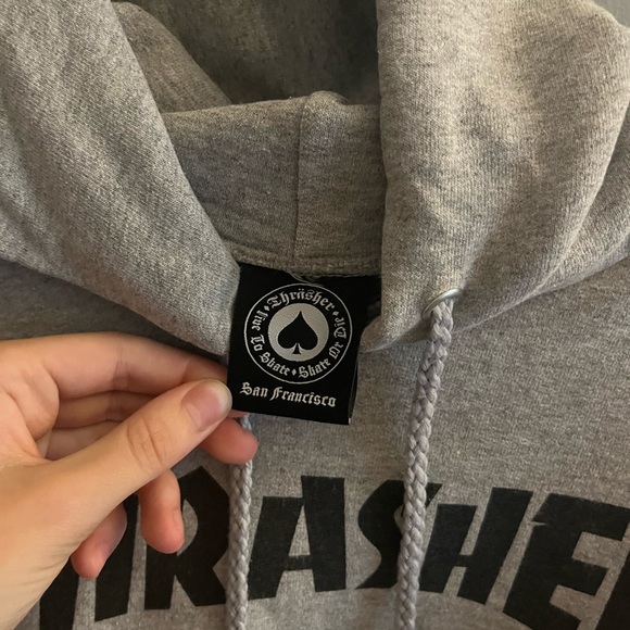 Gray Thrasher hoodie - Picture 3 of 4